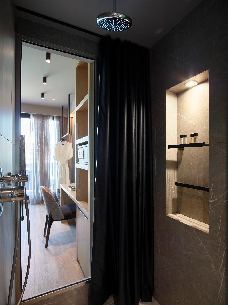 Heritage Hill Hotel Athena Bagian luar foto