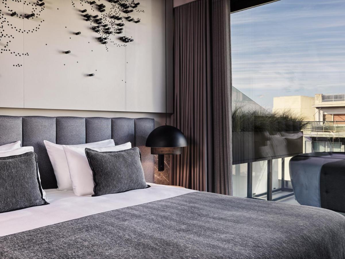 Heritage Hill Hotel Athena Bagian luar foto