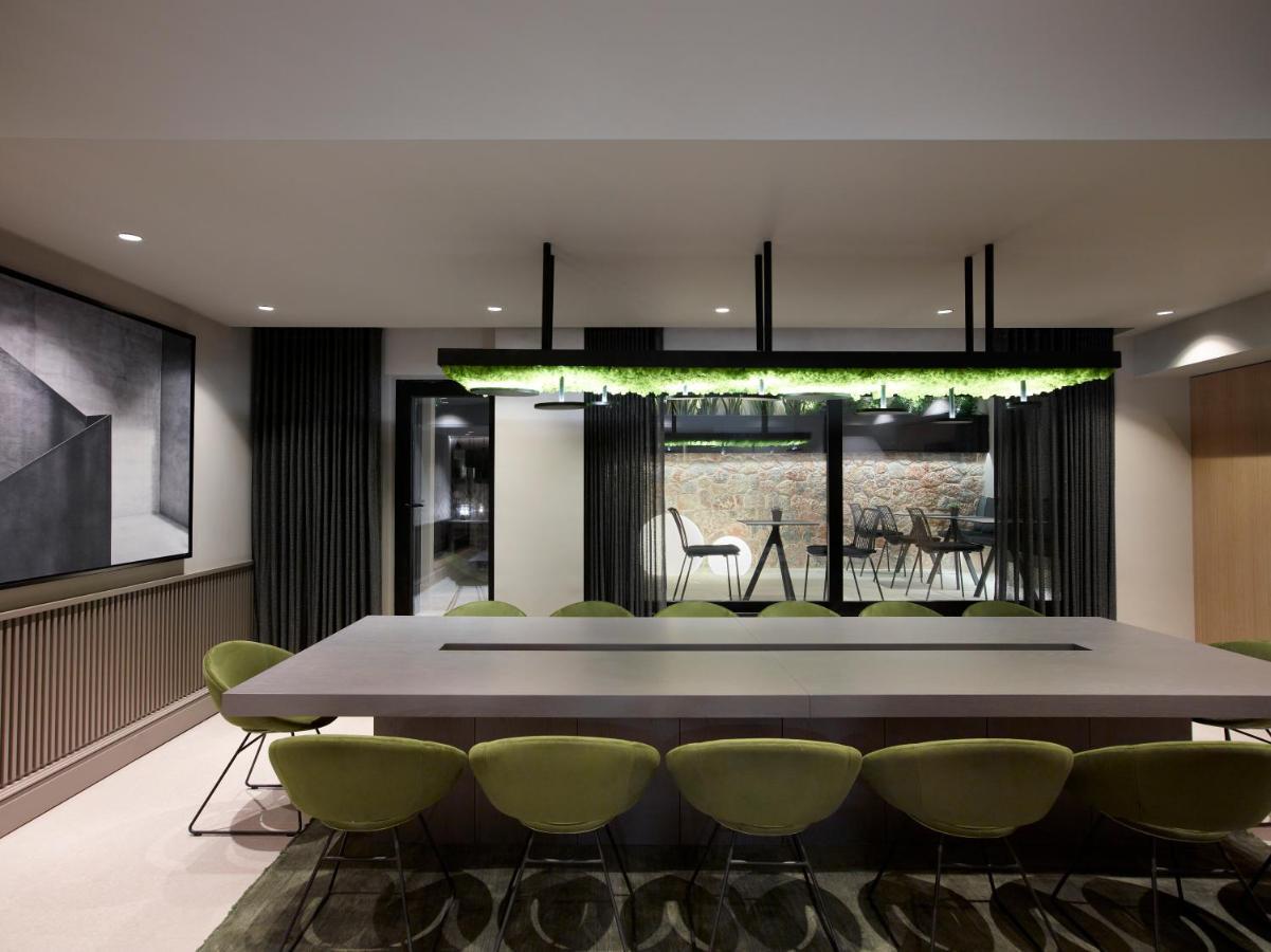 Heritage Hill Hotel Athena Bagian luar foto